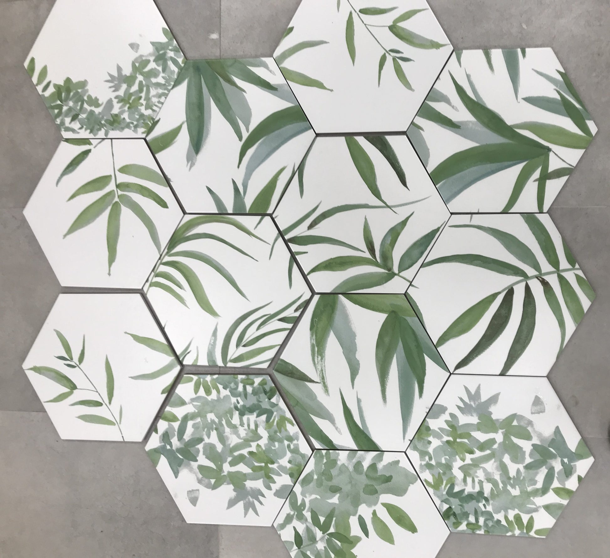 Carrelage Hexagonal Oasis uni et decor 28,5x33 cm de Realonda