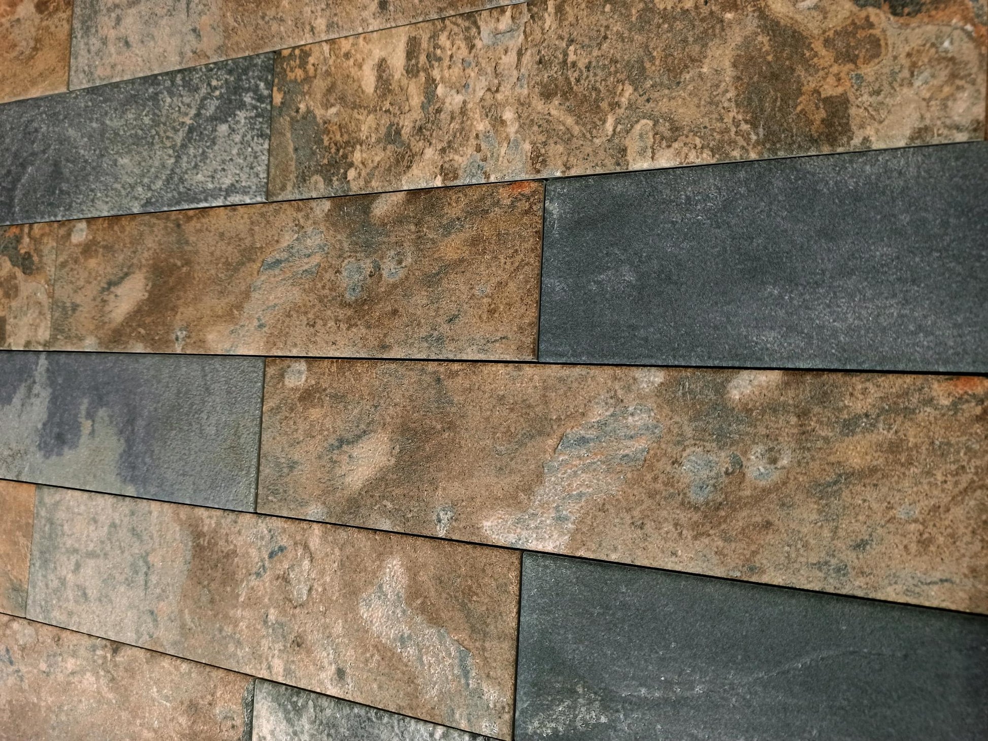 Carrelage Effet Pierre Ardesia Antiderapant 14,7x14,7 cm de Dune