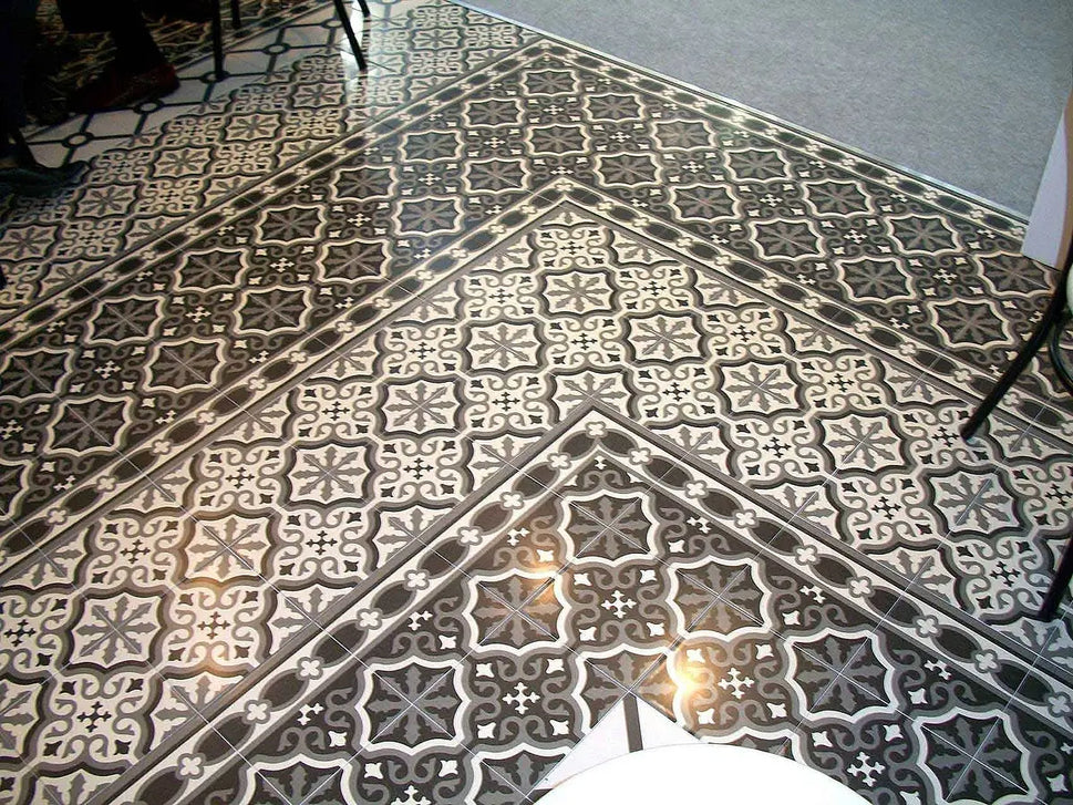 Carrelage Effet carreaux de ciment Centro Florentine Black 20x20 cm de Mainzu20x20 cm Boite de 1 m² / Angle Florentine Black