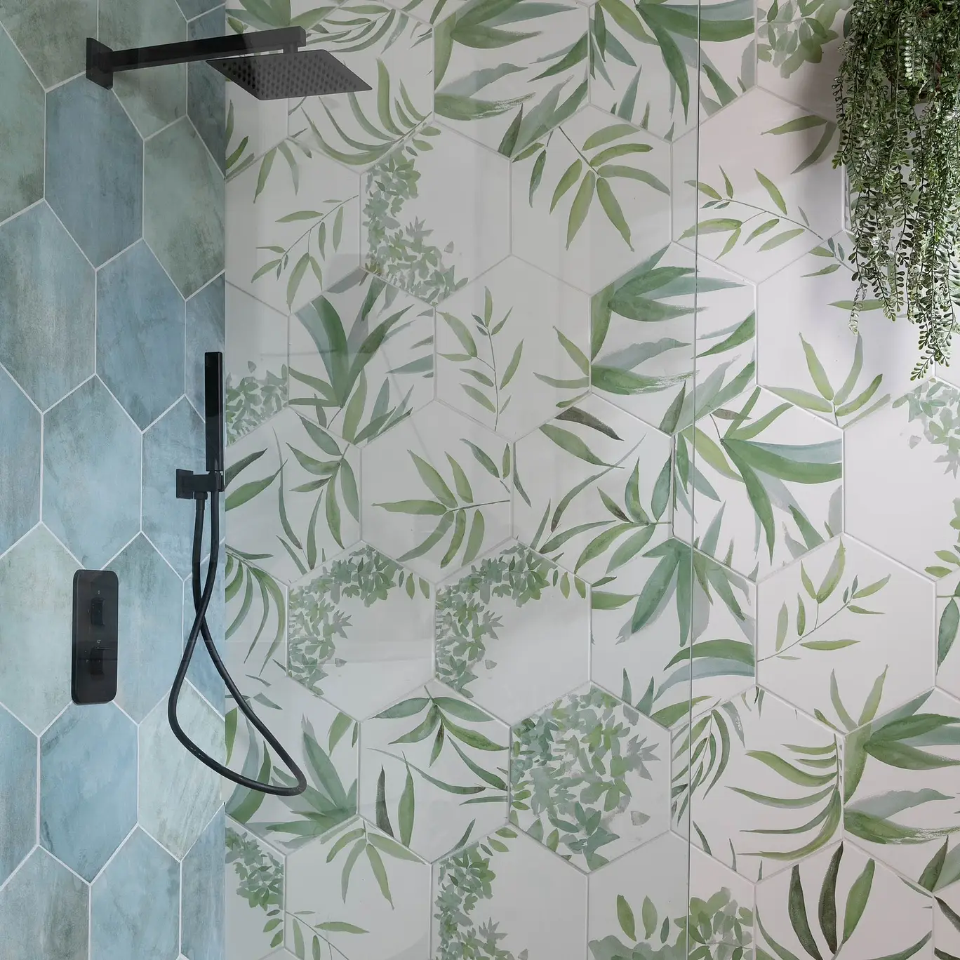 Carrelage Hexagonal Oasis uni et decor 28,5x33 cm de Realonda