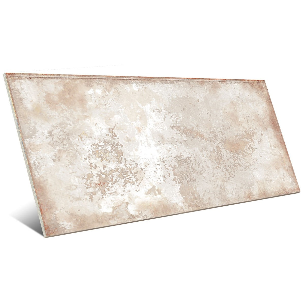 Carreau Biarritz Beige 7,5 × 15 cm de Mainzu vu en perspective, aux nuances crème et beige clair.