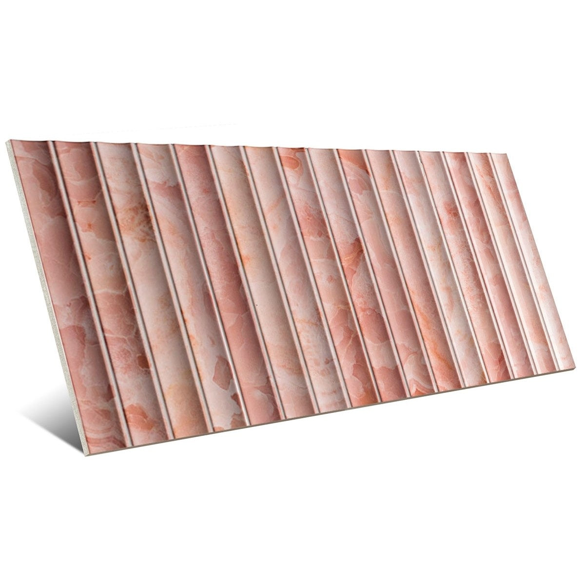 Carreau Wave Rosewood Mainzu présenté en perspective sur fond blanc, avec relief cannelé et nuances rose pâle