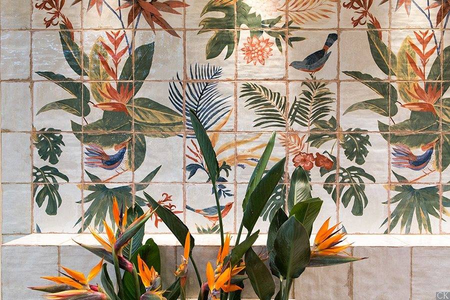 Carrelage Fresque Murale Decor Fleuri Sonata 120x120 cm de Mainzu