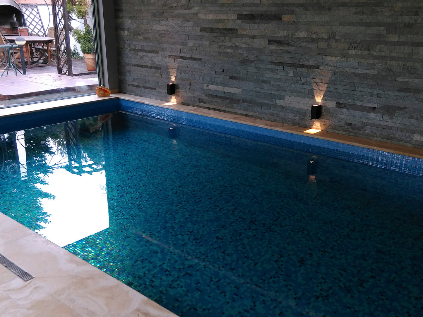 piscine-mosaic-blue