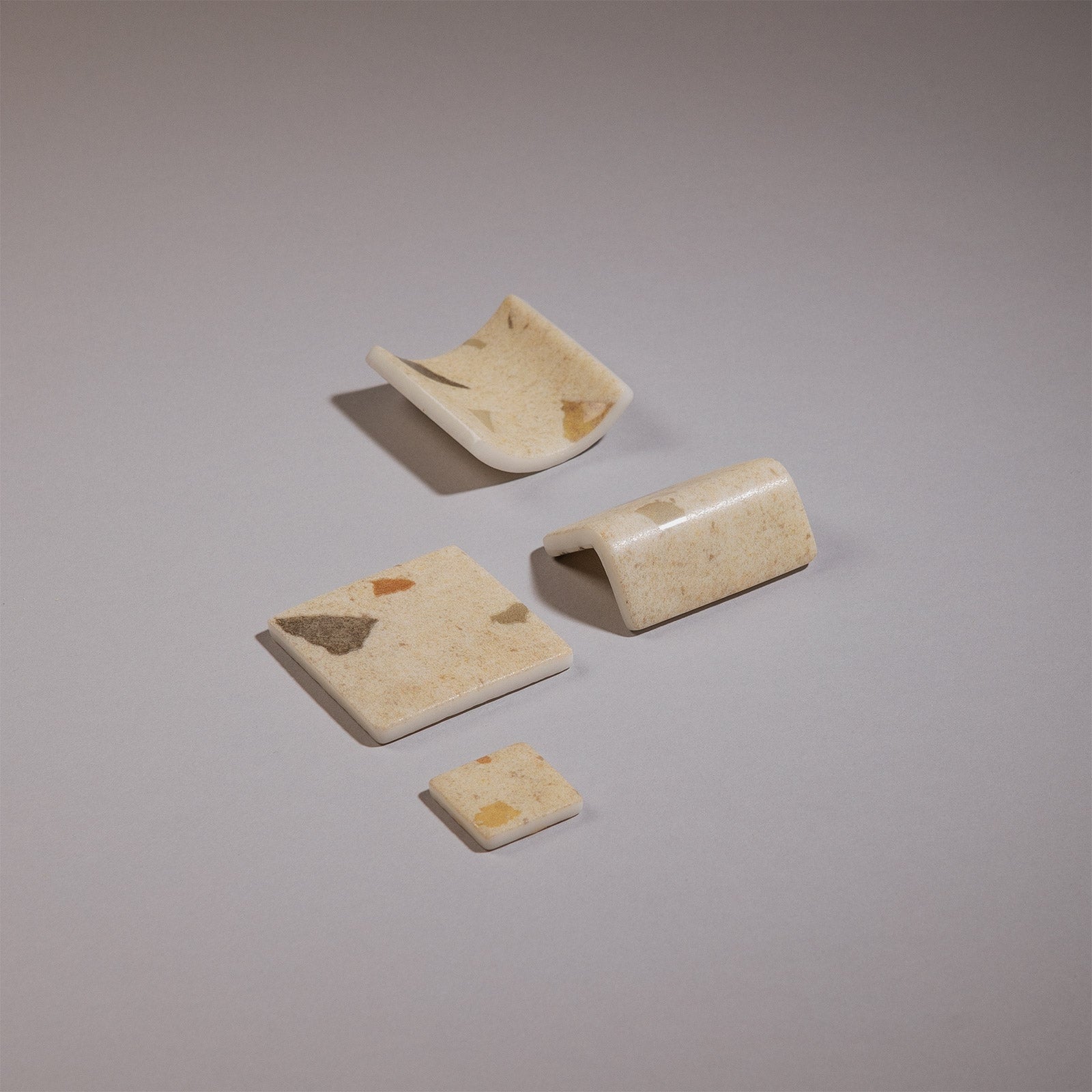 Mosaique Emaux de verre Terrazzo Clay Antiderapant 2,5x2,5 cm de Ezarri